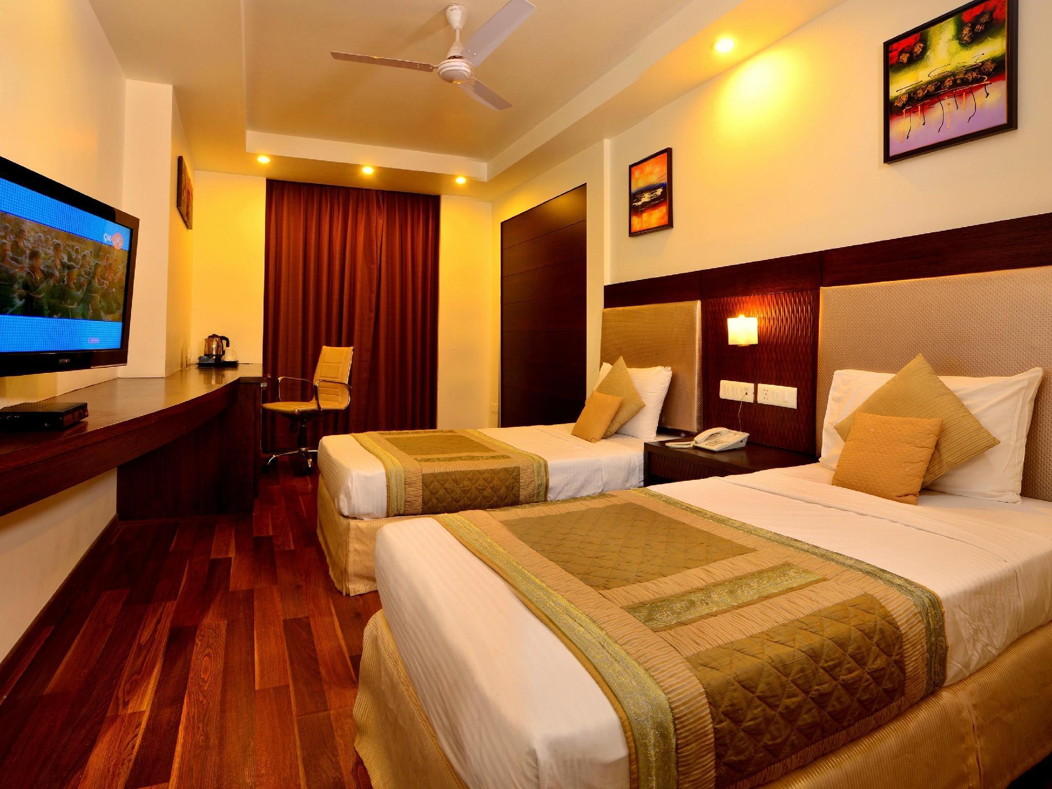 Hotel Le Roi Near New Delhi Railway Station Екстериор снимка