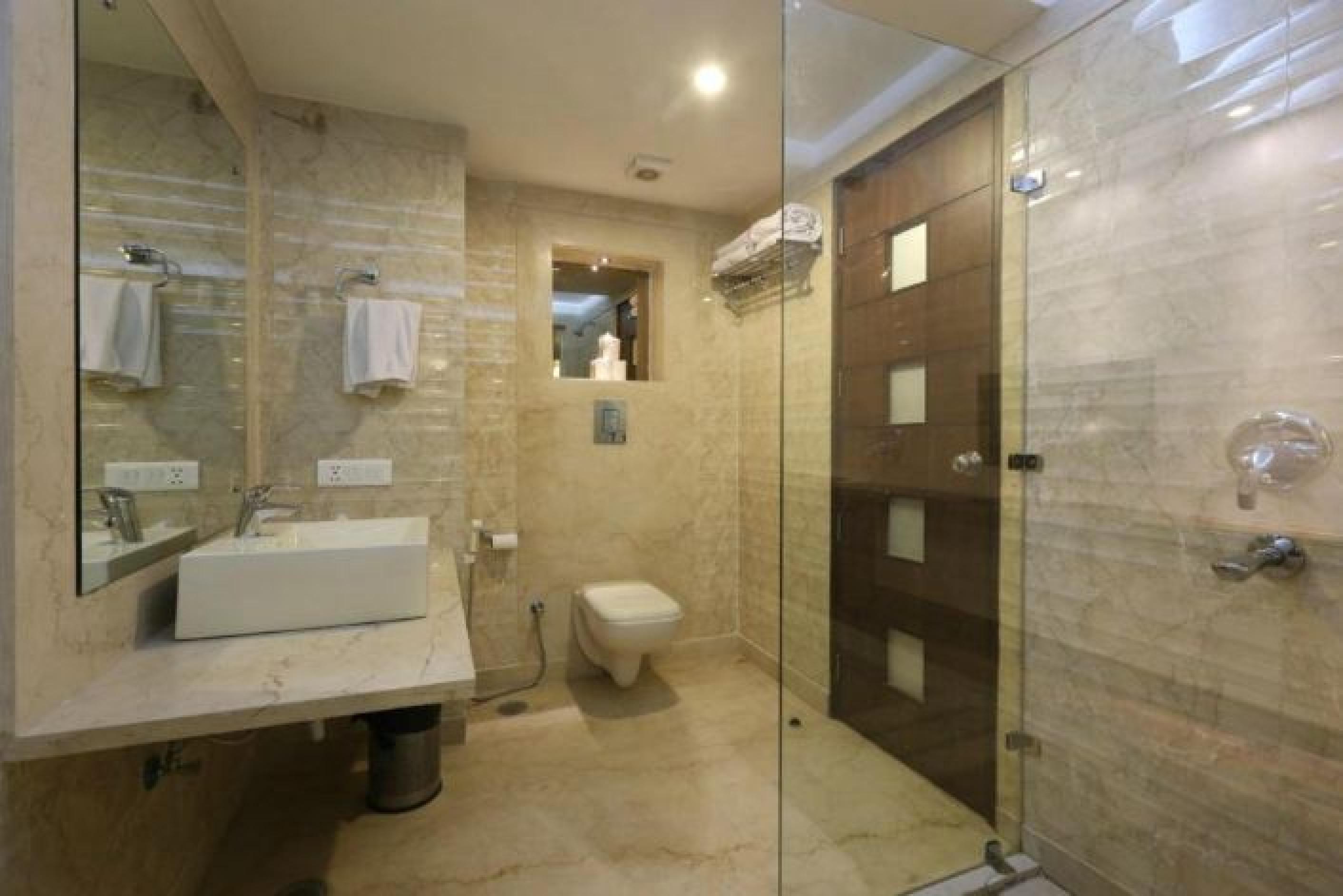 Hotel Le Roi Near New Delhi Railway Station Екстериор снимка