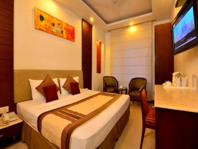 Hotel Le Roi Near New Delhi Railway Station Екстериор снимка