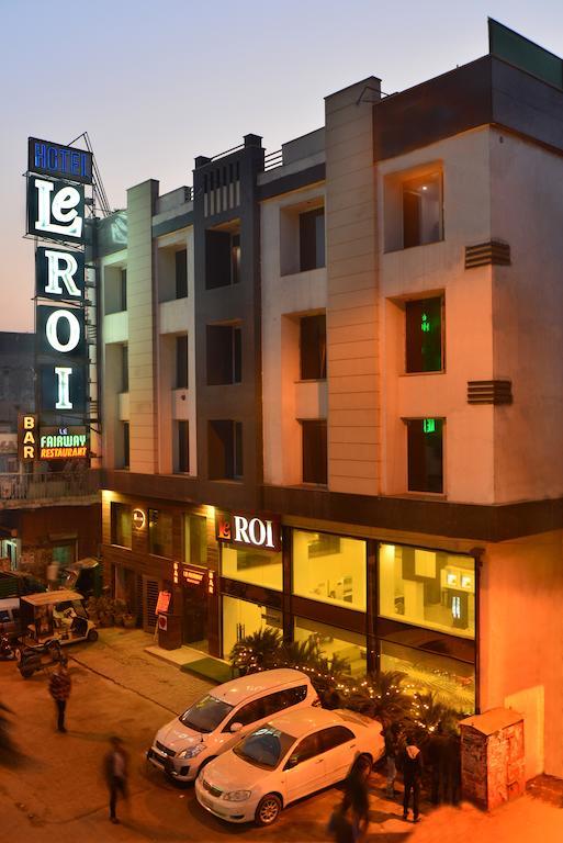 Hotel Le Roi Near New Delhi Railway Station Екстериор снимка